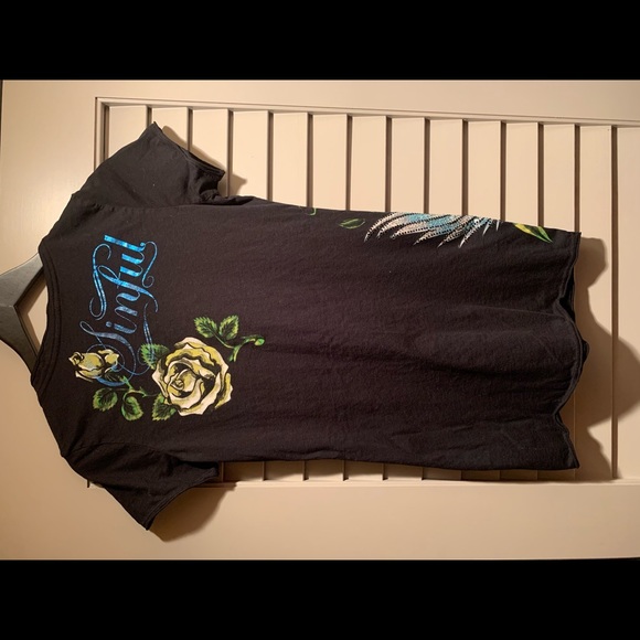 *Rare* Sinful Rhinestone Bird & Rose Shirt - Picture 9 of 9